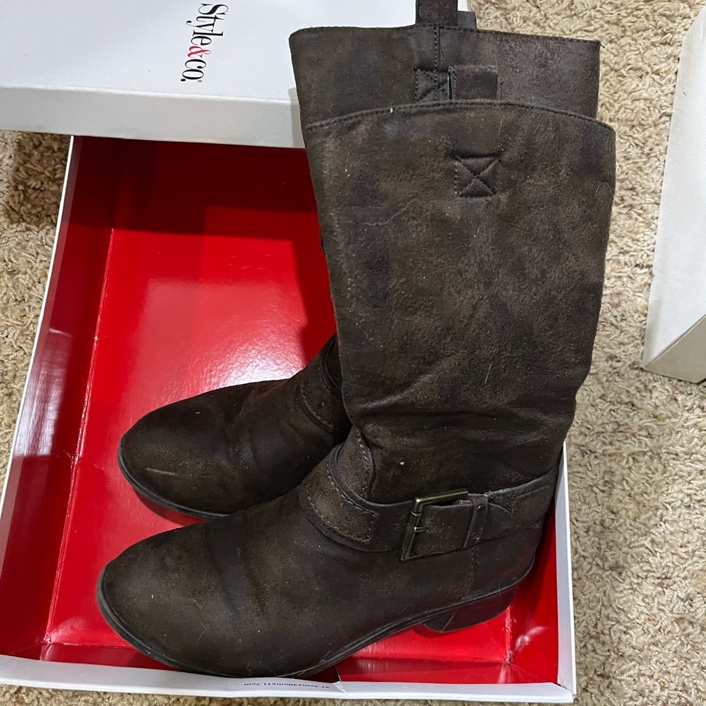 Style & Co - Brown, Suede, short, zippered boot- style is Memphis- Dark Brown